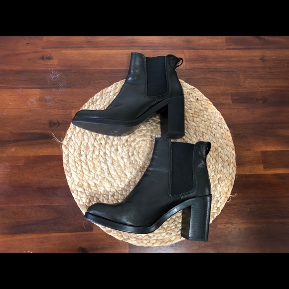 Vintage Black Leather Boots - Made in Spain - 8 - Picture 5 of 8